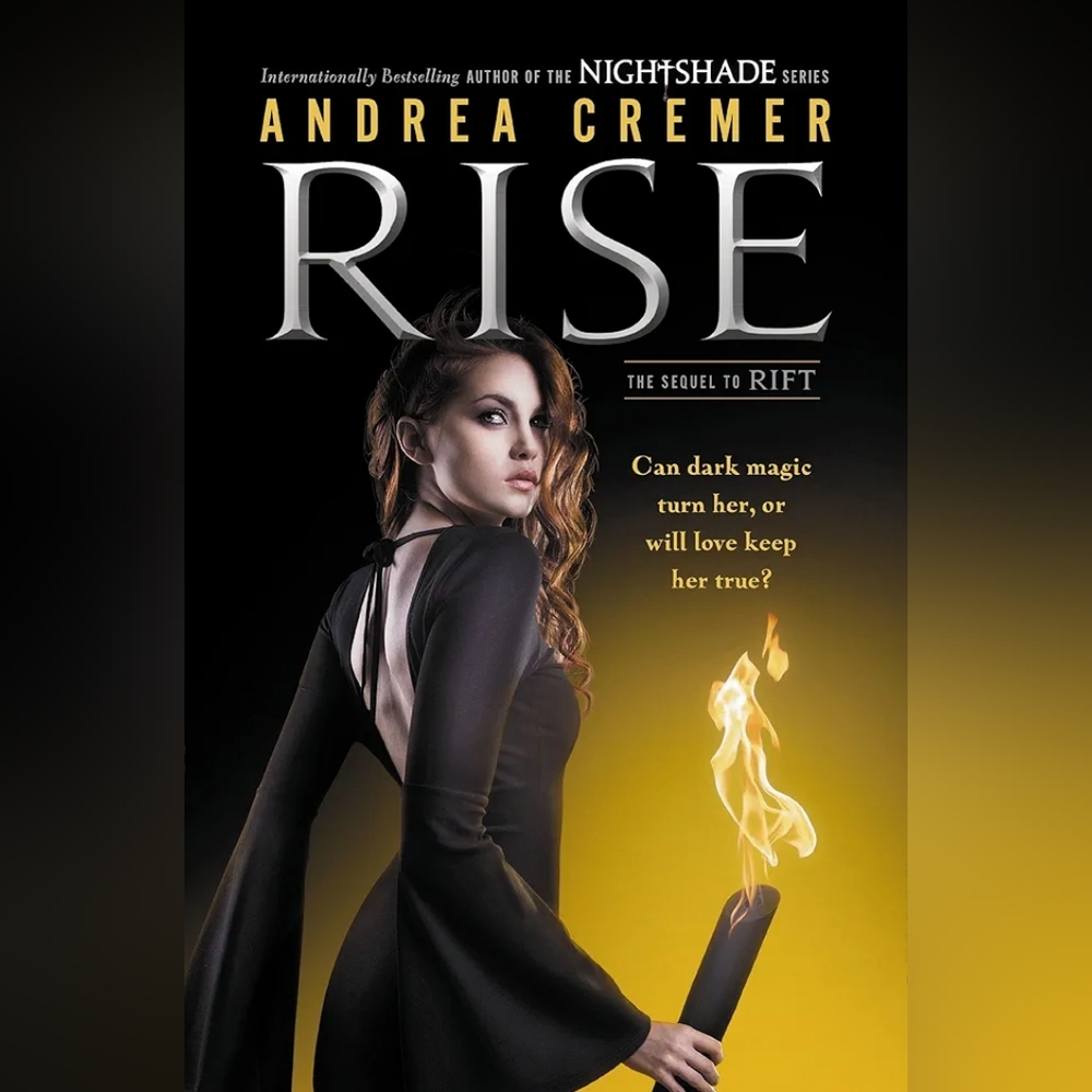 📚 Rise: a Nightshade Novel by Andrea Cremer